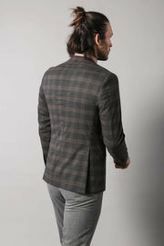 Slimfit Plaid Wool Blazer | Wessi $50 - $100, 3-piece-suit, 34, 4 Drop, Casual, Checked, Daily, Italian, Men's Blazers, Modern Fit, Office, Plaid, Regular, Slim Fit, Slim Fit Blazers OutletBl